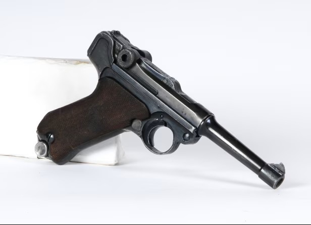 Luger P08